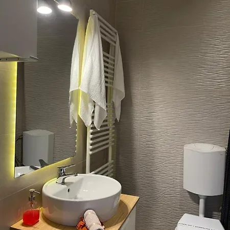 Energy Luxury Near Presidential Palace 布加勒斯特